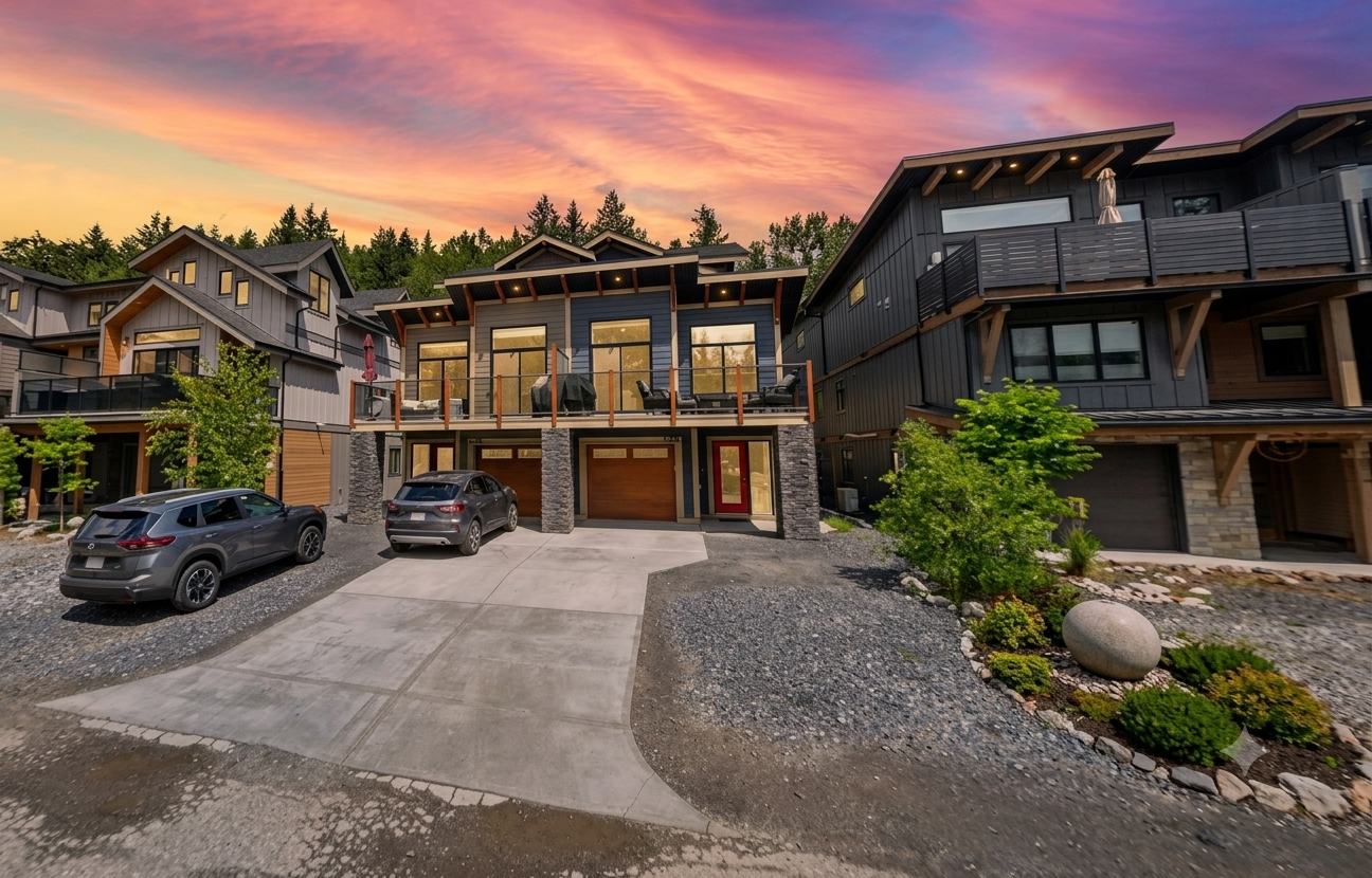 1418 2nd Ave, Canmore — four-unit townhouse
